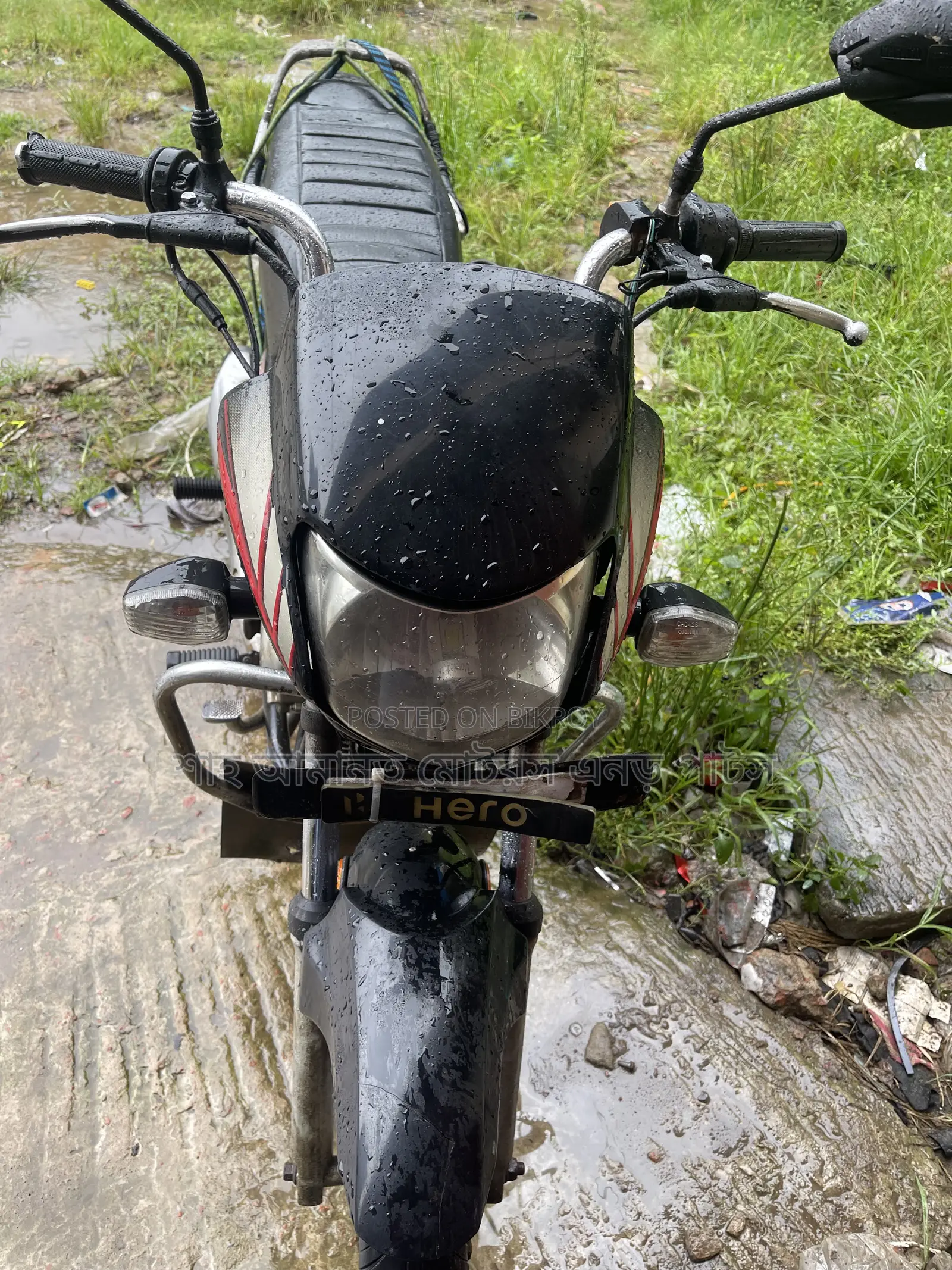 Hero HF Deluxe 2022 Black