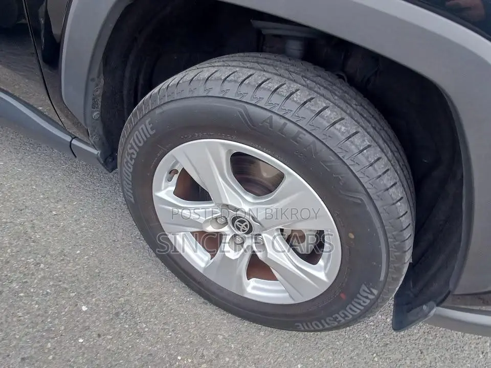 Toyota RAV4 2021 Black