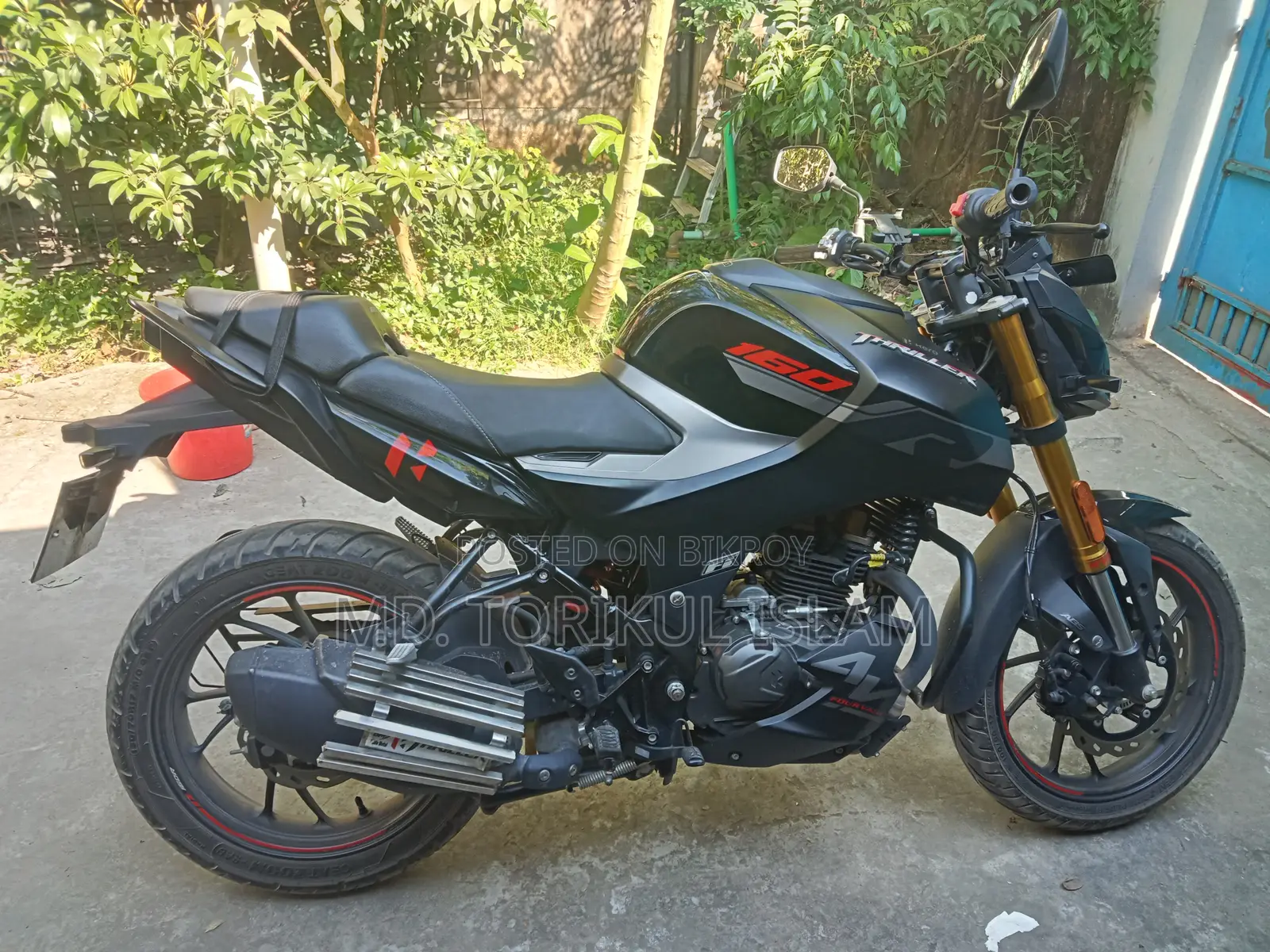 Hero Thriller 160R 4V 2024 Black