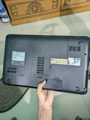 Laptop Toshiba Satellite C850 4GB Intel Core i5 HDD+SSD 500GB