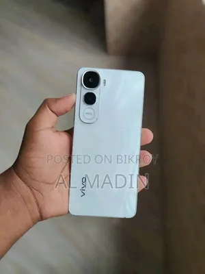 Vivo Y400 ২৫৬ জিবি