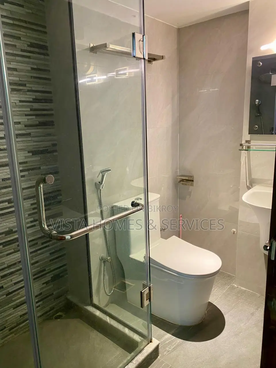 Furnished 3 Bedroom Apartment in Southeast Palace, Gulshan for Rent