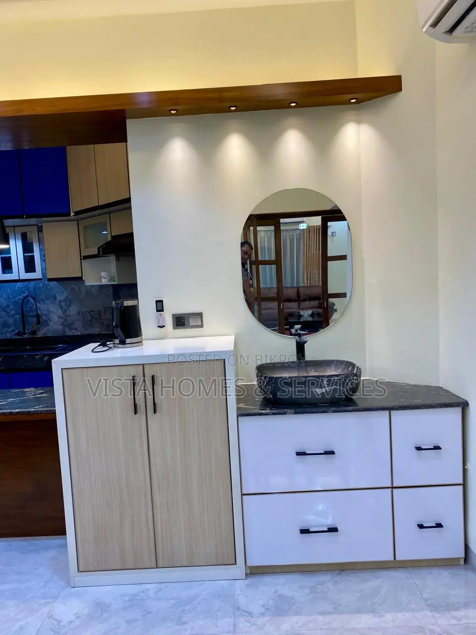 Furnished 3 Bedroom Apartment in Southeast Palace, Gulshan for Rent