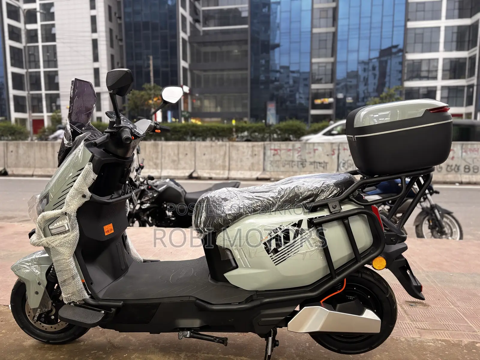 নতুন মোটরসাইকেল ২০২৬ গ্রে