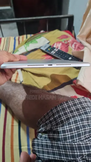 অ্যাপল আইপ্যাড ৯.৭ ৬৪ জিবি সিলভার