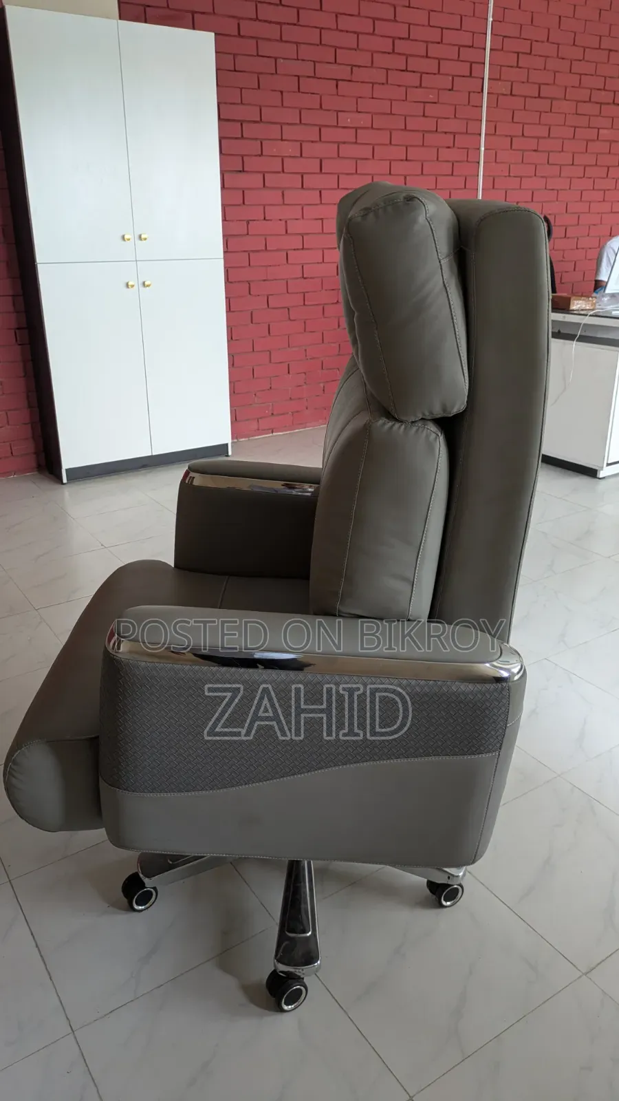 Premium Boss Chair