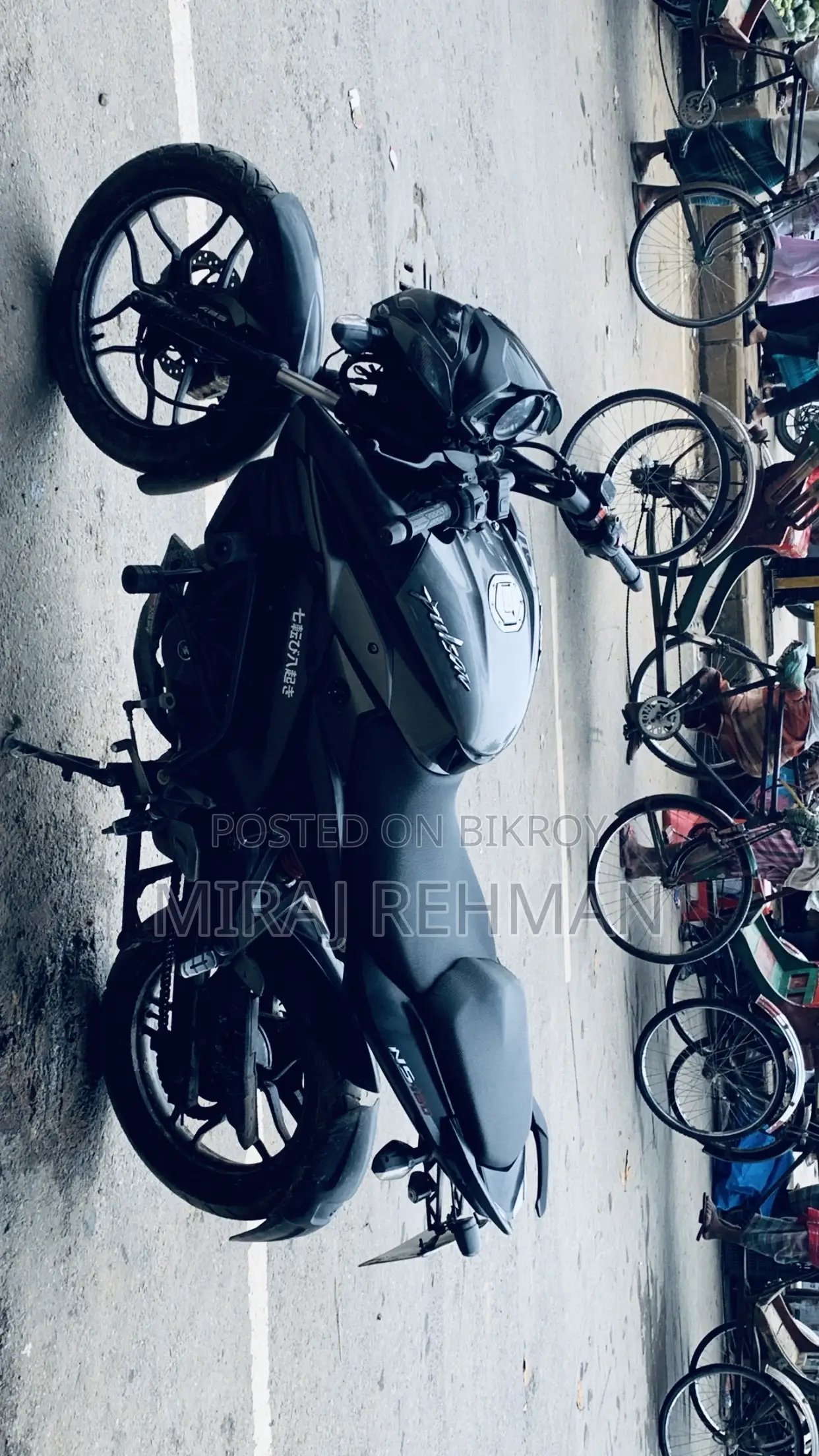 বাজাজ পালসার এনএস ১৬০ ২০১৮ কালো