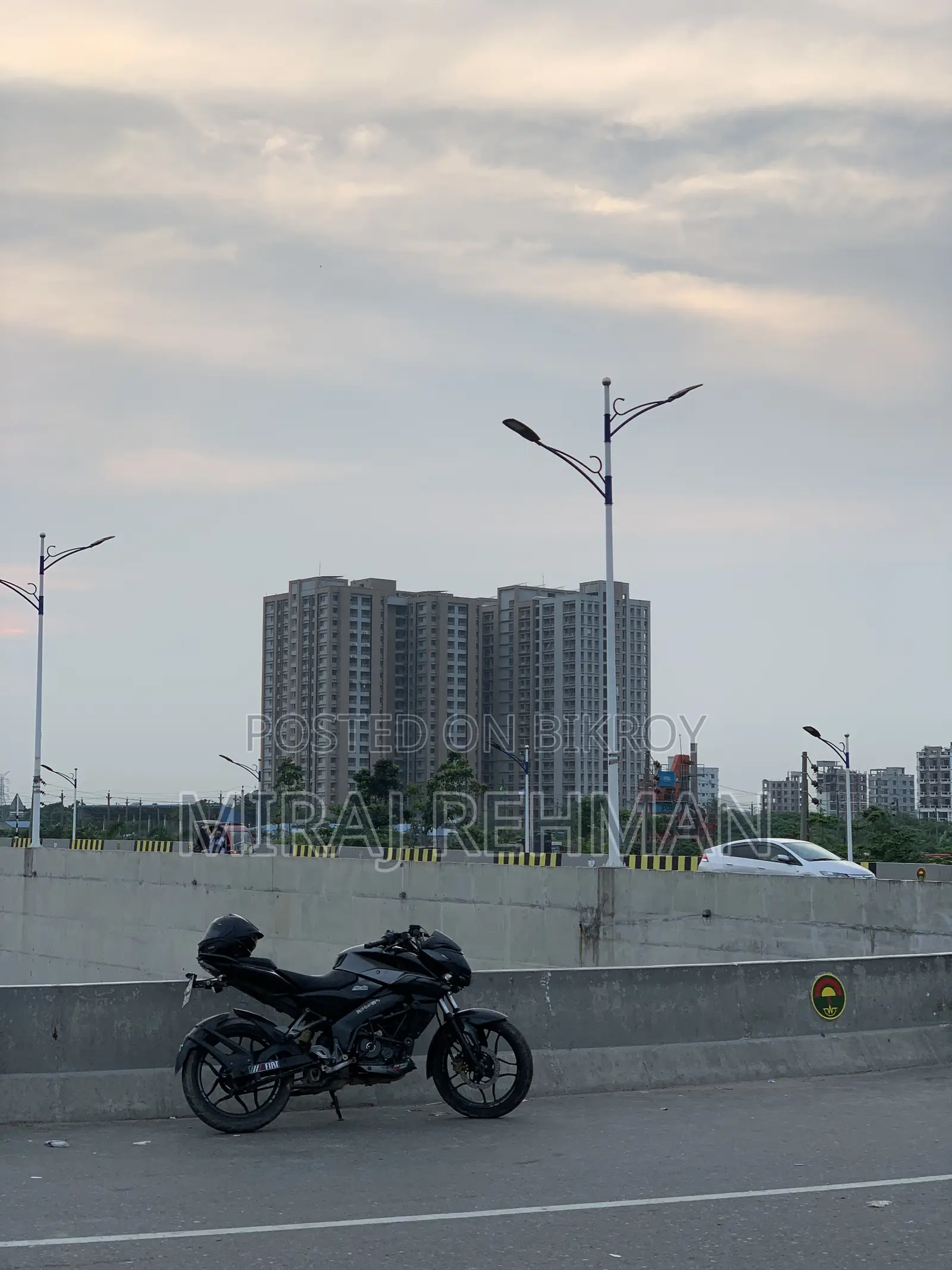 বাজাজ পালসার এনএস ১৬০ ২০১৮ কালো