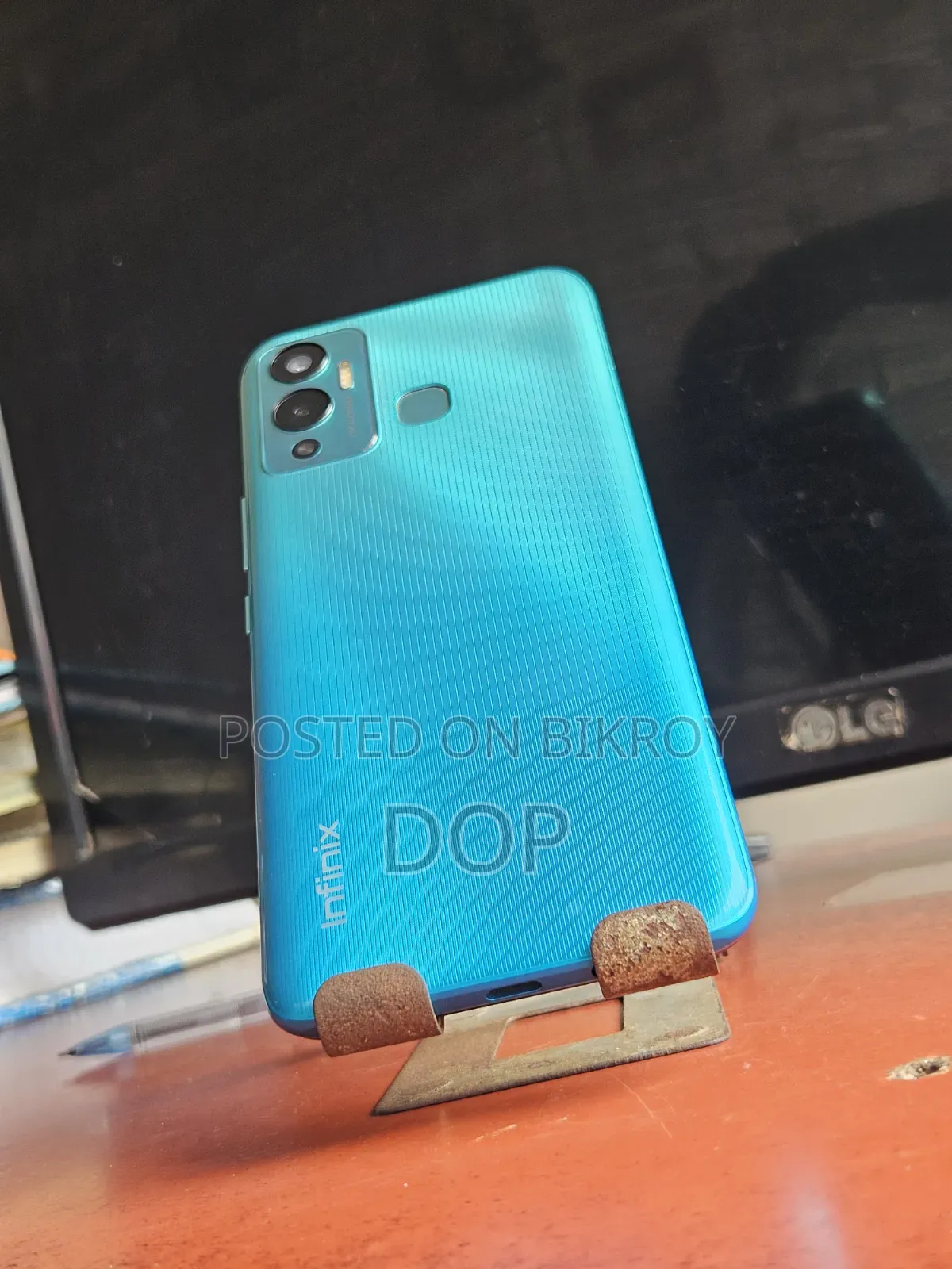 Infinix Hot 12 play 64 GB Blue