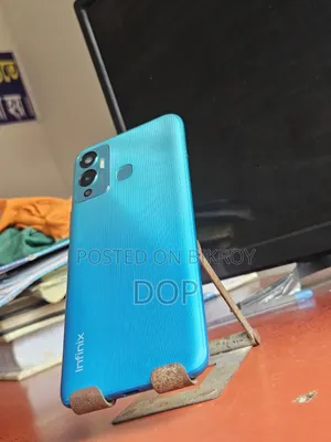 Infinix Hot 12 play 64 GB Blue