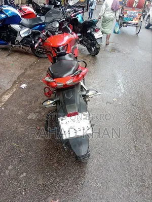 বাজাজ পালসার ১৫০ ২০১৫ লাল