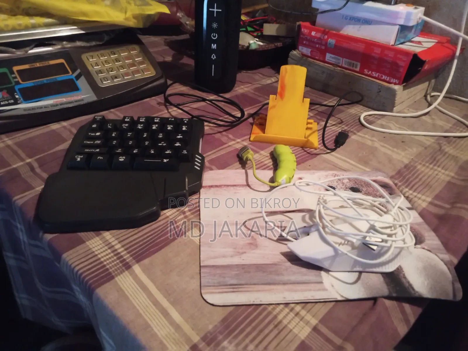 Gaming One-Handed Keyboard, Mouse Mousepad (Complete Set)
