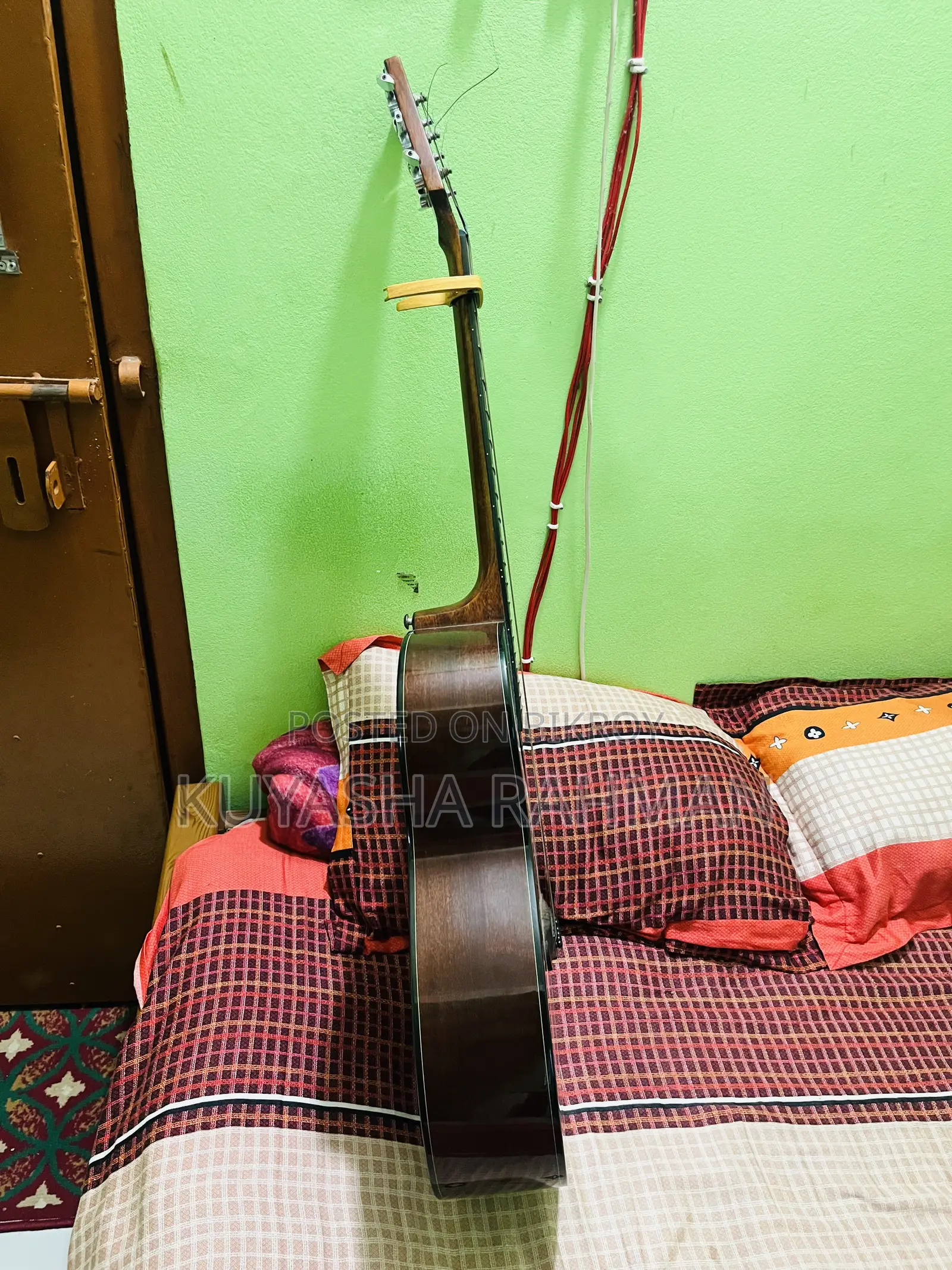 ডচ এমডি১০০সি এসবি অ্যাকৌস্টিক গিটার