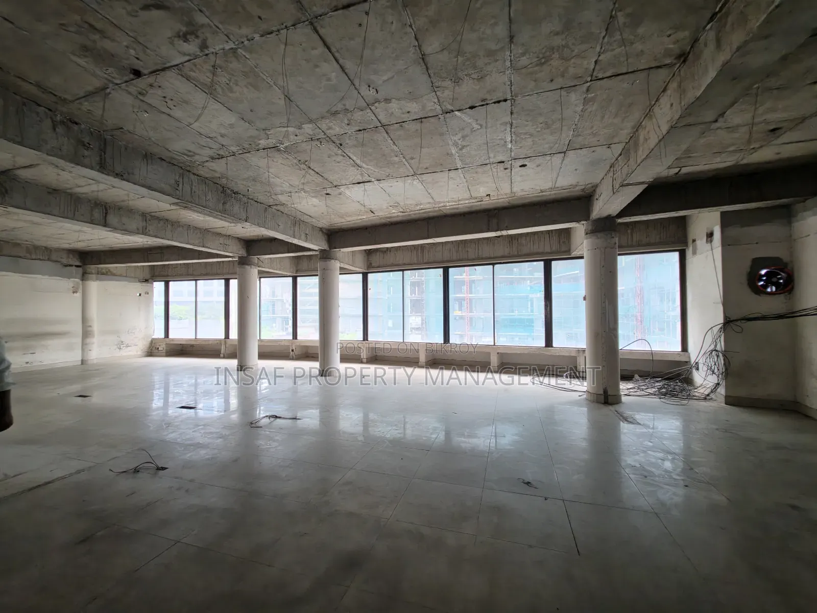 Commercial Overview for 4,000 SQFT at Gulshan 2 Circle