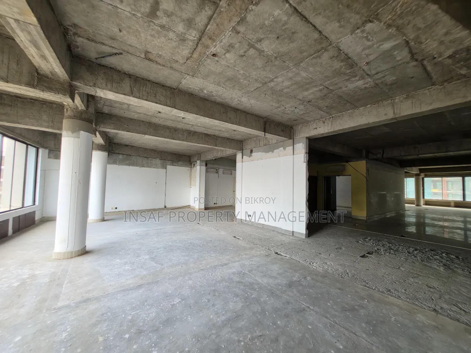 Commercial Overview for 4,000 SQFT at Gulshan 2 Circle