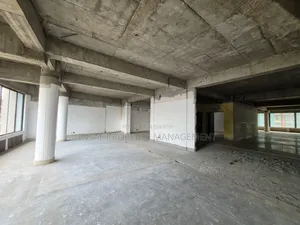 Commercial Overview for 4,000 SQFT at Gulshan 2 Circle