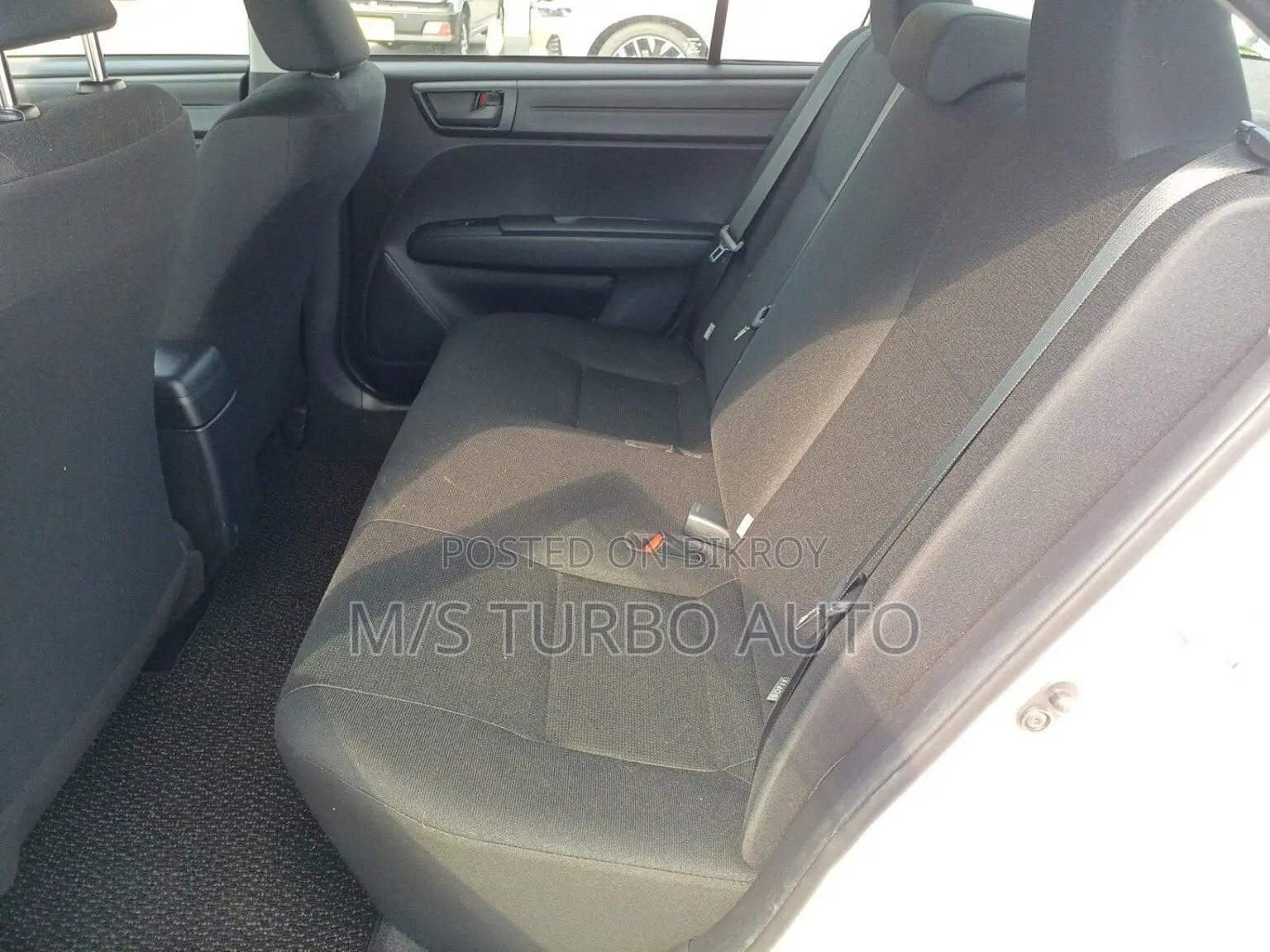Toyota Axio 2021 Off white