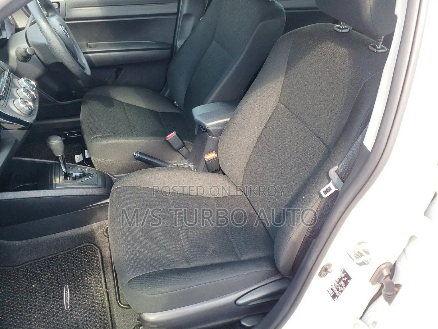 Toyota Axio 2021 Off white