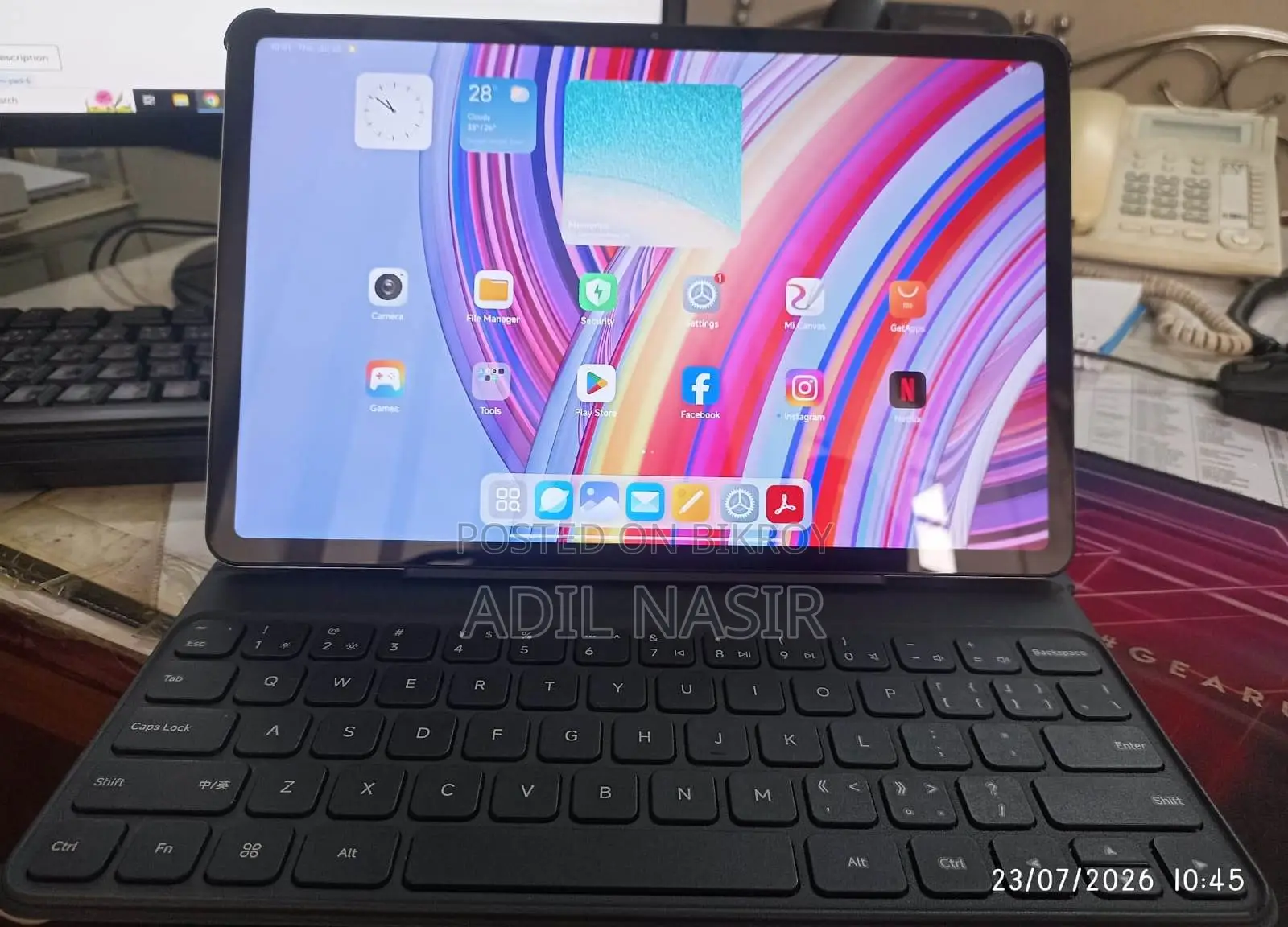 রিয়েলমি প্যাড ২৫৬ জিবি ব্ল্যাক