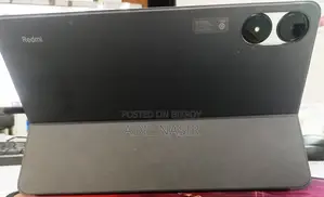রিয়েলমি প্যাড ২৫৬ জিবি ব্ল্যাক