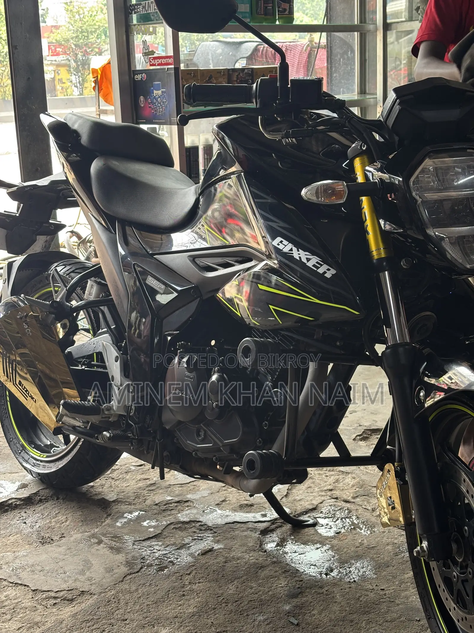 সুজুকি জিক্সার ২০২৫ ব্ল্যাক