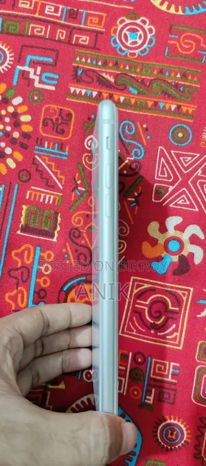 Apple iPhone 8 Plus 64 GB White