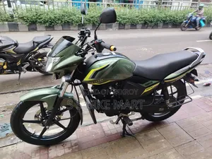 ইয়ামাহা স্যালুটো ১২৫ ২০২৫ কালো