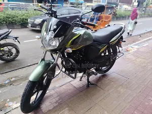 ইয়ামাহা স্যালুটো ১২৫ ২০২৫ কালো