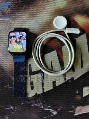 Apple Watch Series 7 45mm Aluminum (GPS)