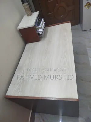 Table for Desktop and Reading