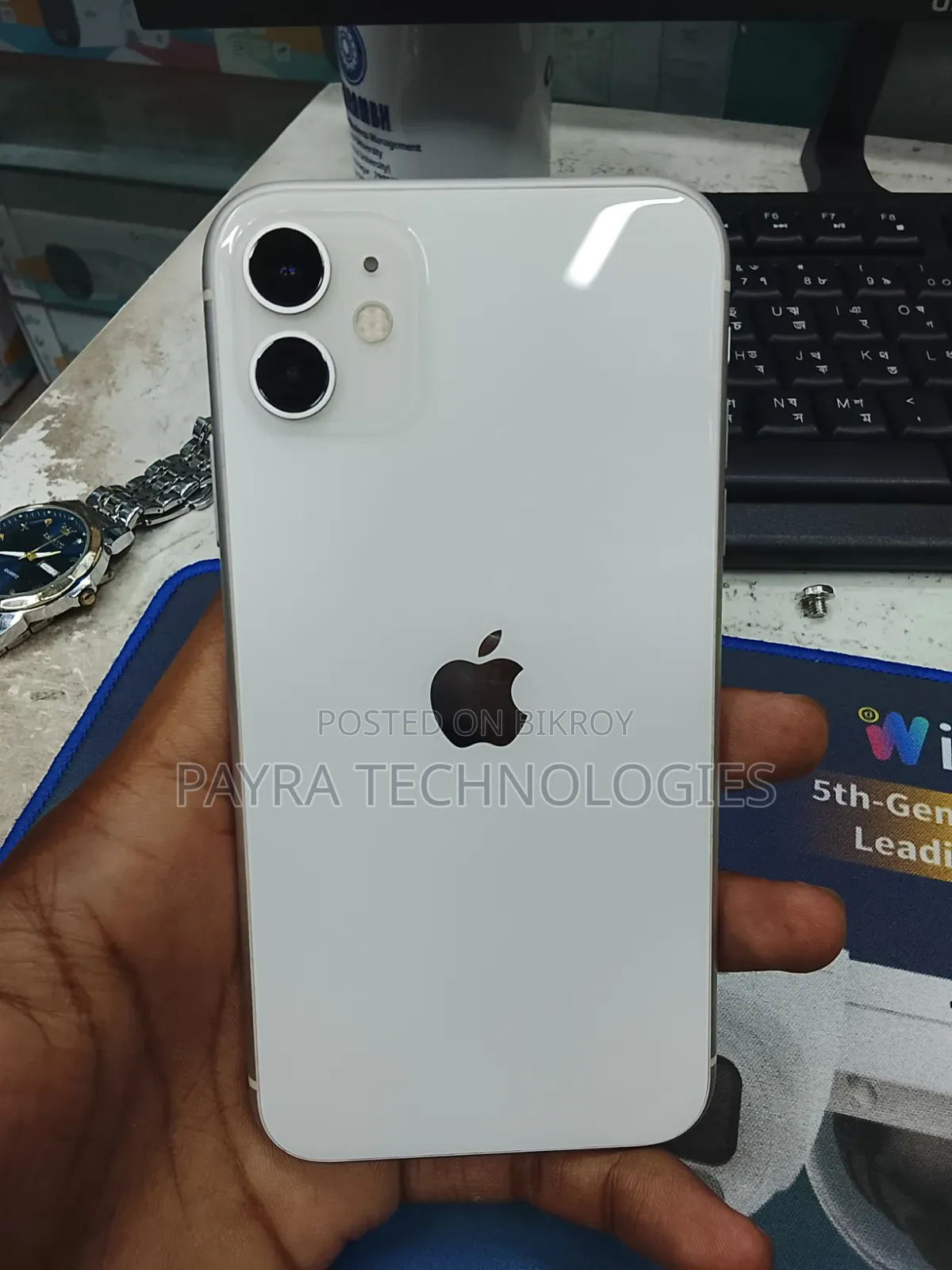অ্যাপল আইফোন ১১ ৬৪ জিবি হোয়াইট