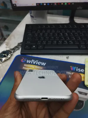 অ্যাপল আইফোন ১১ ৬৪ জিবি হোয়াইট