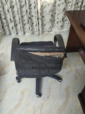 Hydraulic Chair