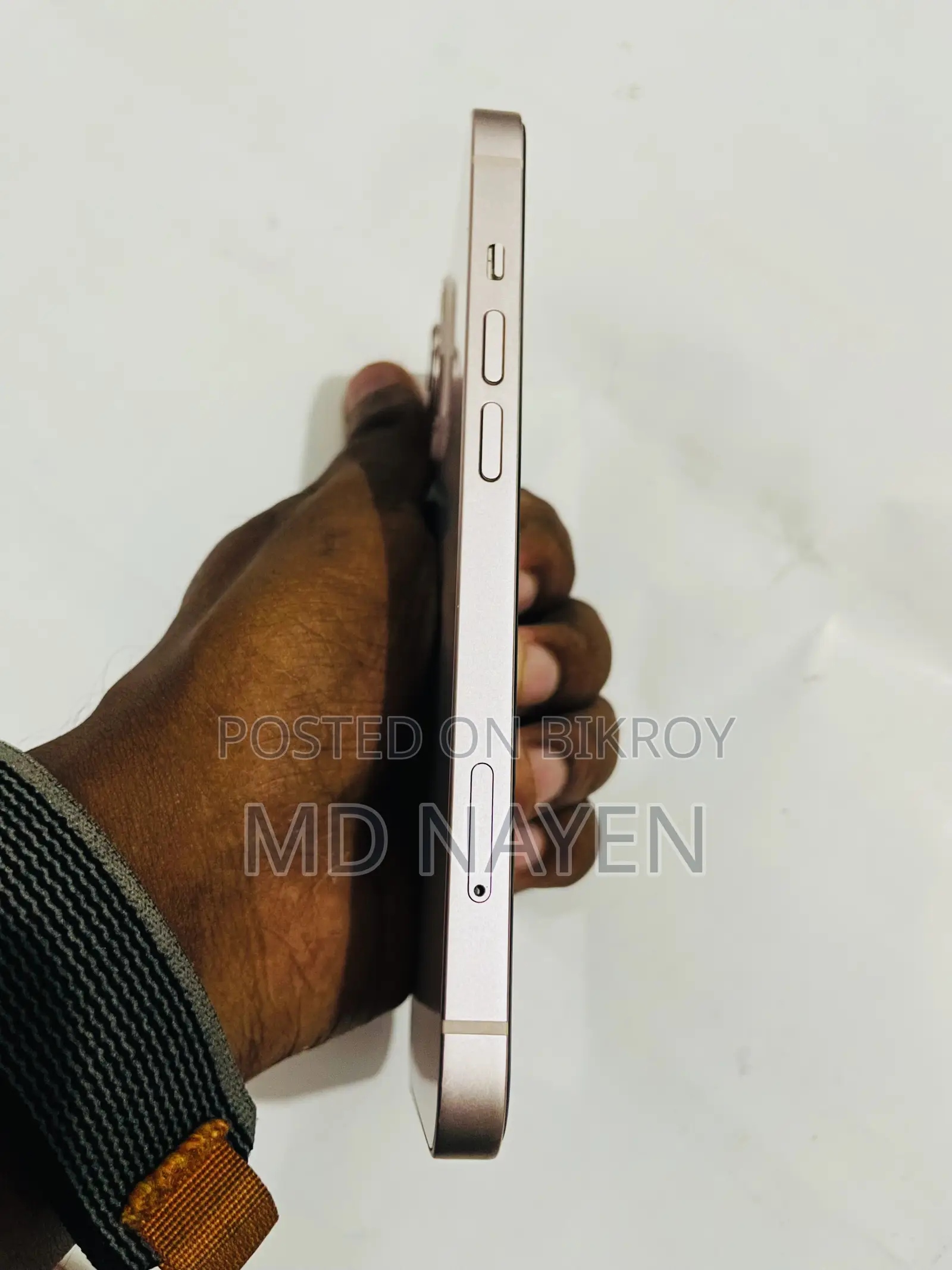 New Apple iPhone 13 128 GB Pink