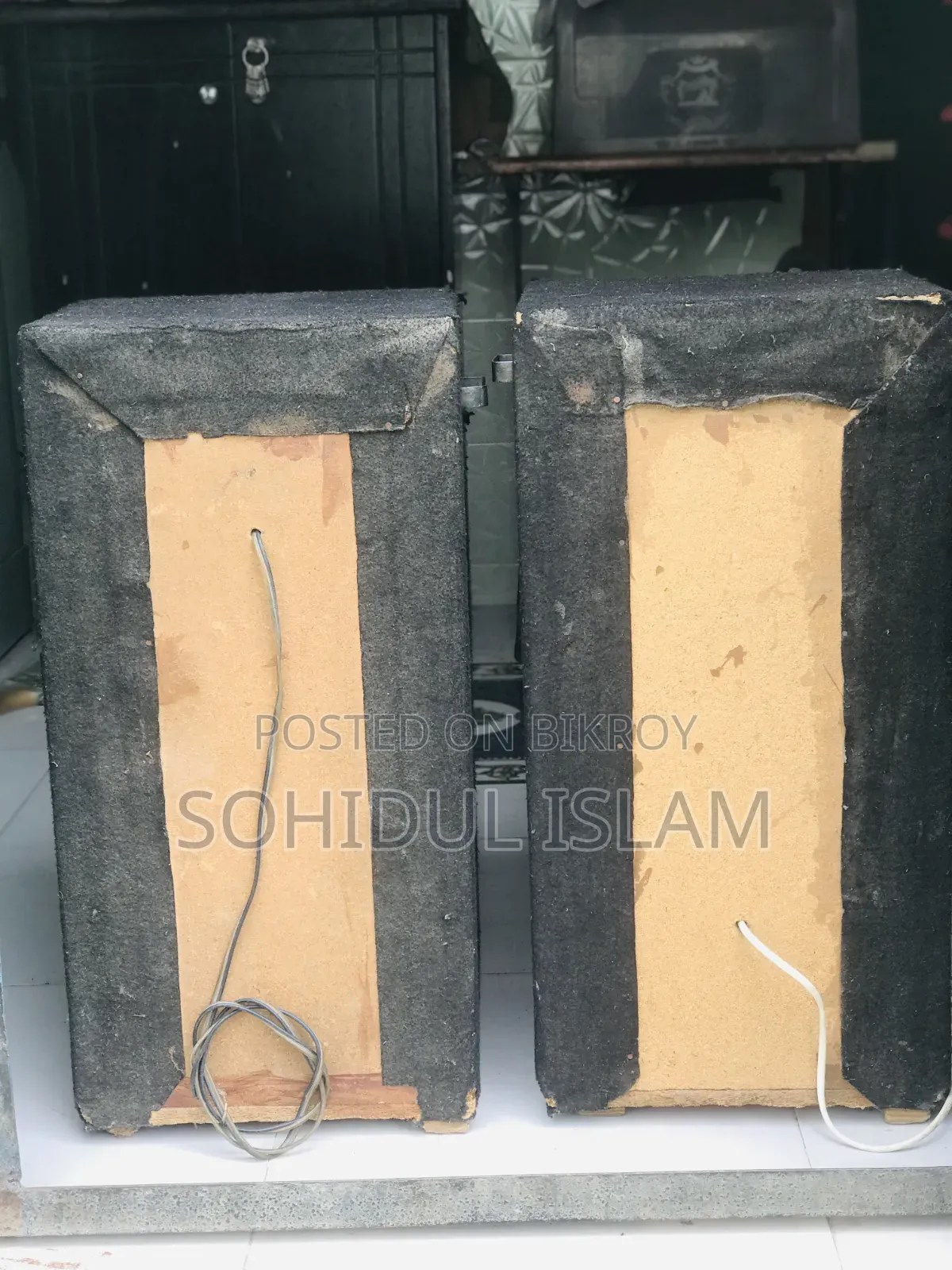 ৮ ইঞ্চি স্পিকার। বাক্সটি হলো ২৪ ইঞ্চি