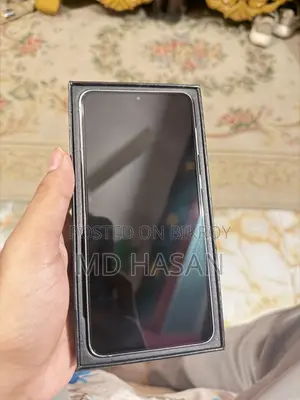 নতুন স্যামসাং গ্যালাক্সি এস২১+ ৫জি ২৫৬ জিবি সাদা