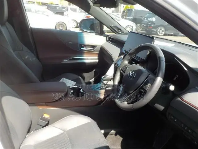 Toyota Harrier 2023 Pearl