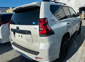 Toyota Land Cruiser Prado 2.7 2022 Pearl