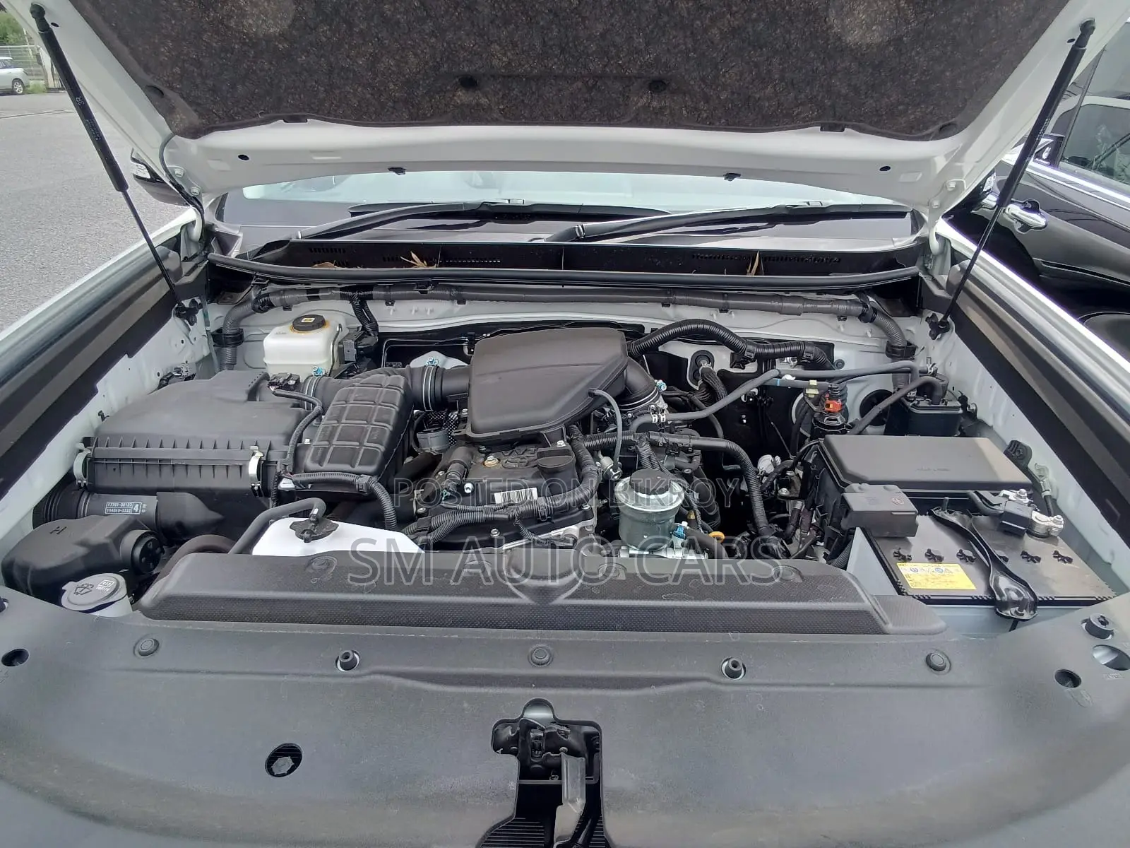 Toyota Land Cruiser Prado 2.7 2022 Pearl