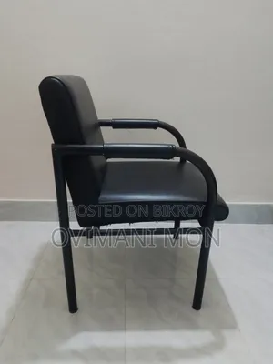 Premium looking office/study chair for sale, used very little.