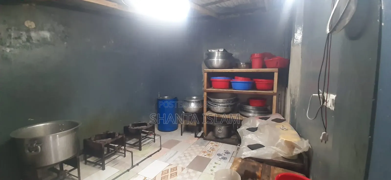 অফিস/গোডাউন/কারখানা ভাড়া দেওয়া হবে