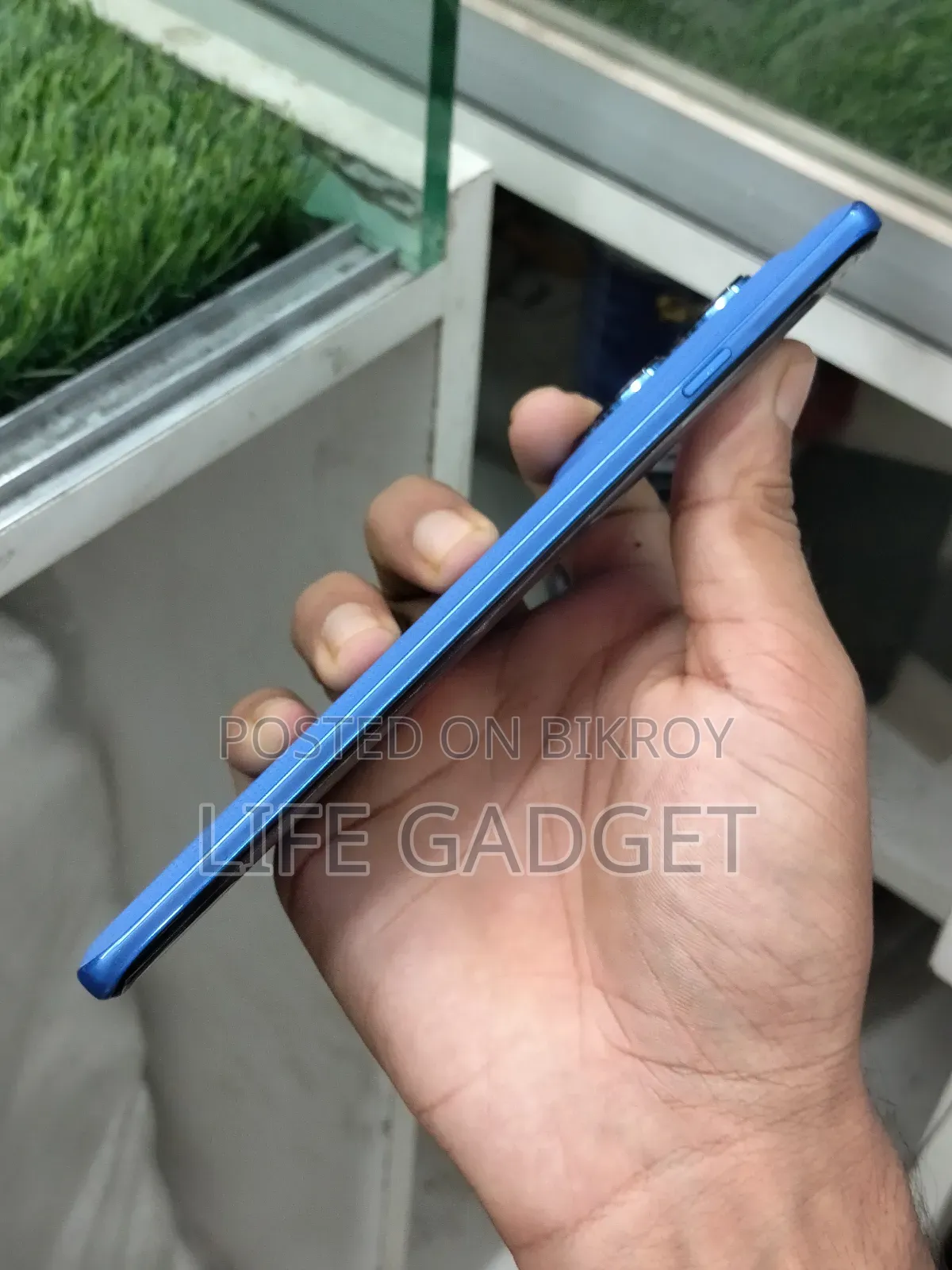মোটোরোলা এজ ৬০ প্রো ২৫৬ জিবি ব্লু
