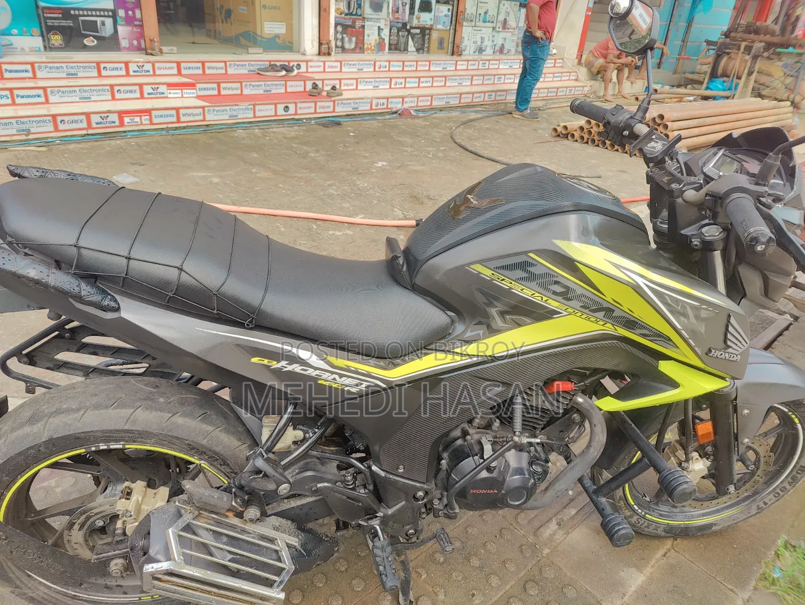 Honda Hornet 2023 Gray