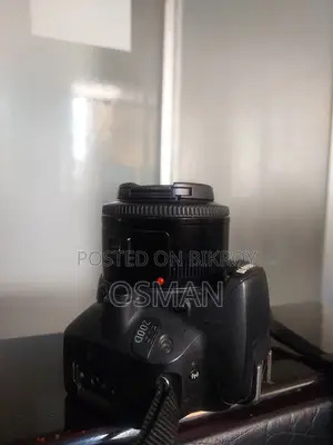 Canon 200D