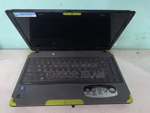 Laptop Toshiba Satellite E55T 4GB Intel HDD 320GB