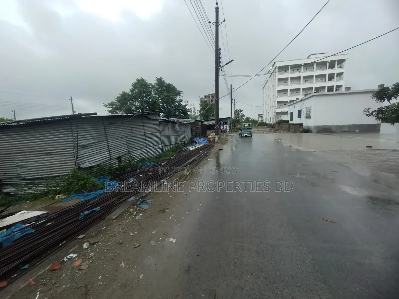 এন-ব্লকে সেন্ট্রাল মসজিদের সাথে ৩কাঠা দক্ষিণমুখী প্লট বিক্রয় বসুন্ধরা