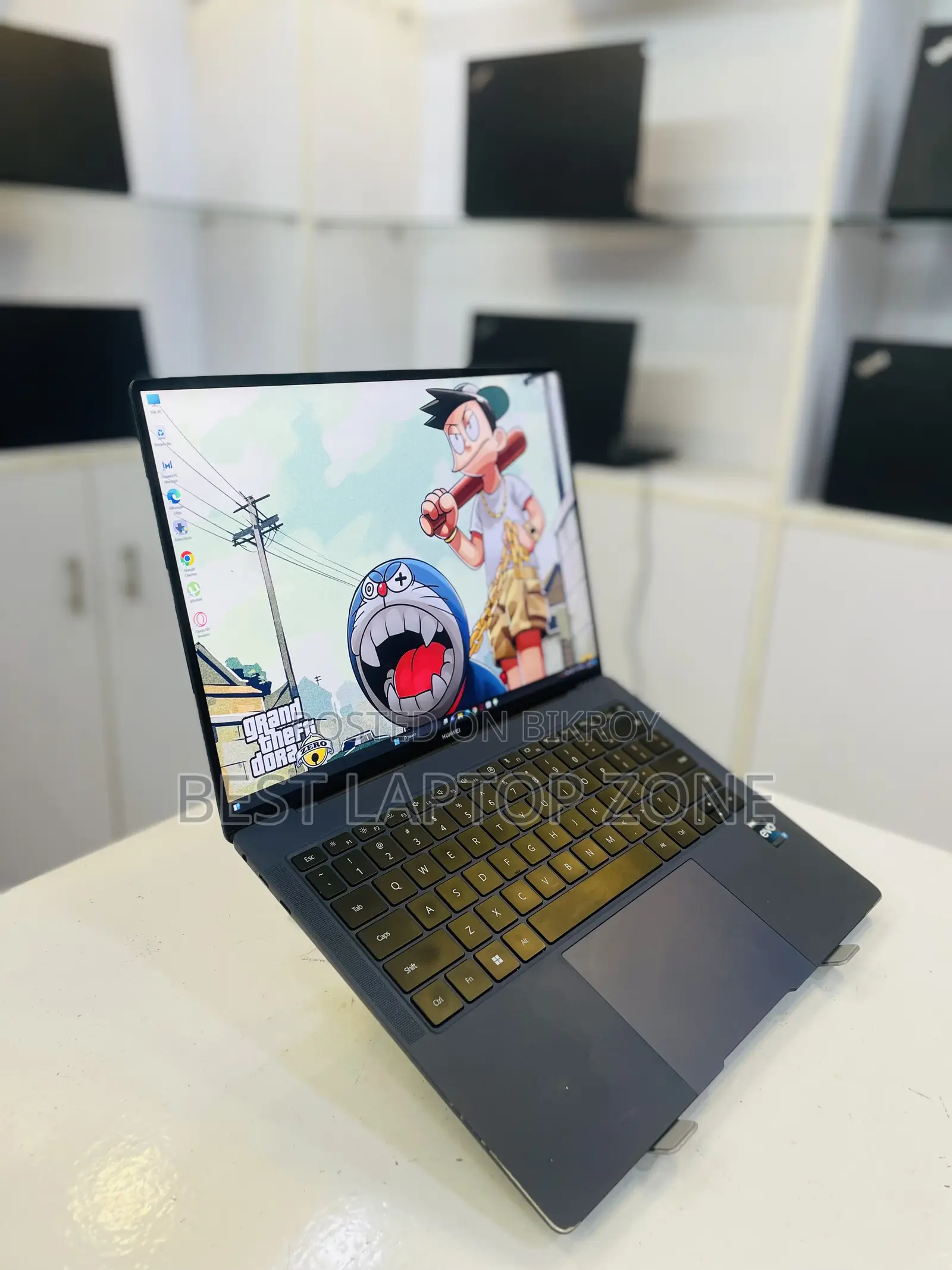 Huawei Laptop 16GB Intel Core I7 1TB SSD