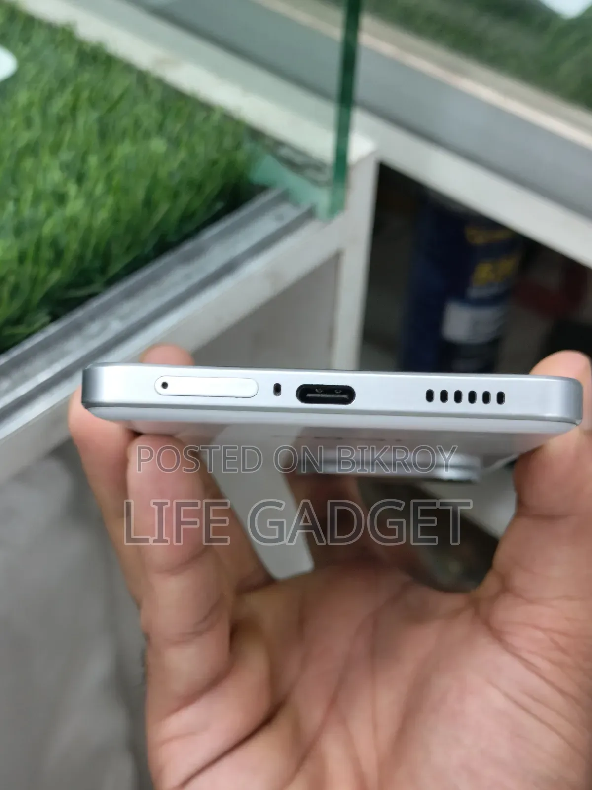 Vivo iQOO Z10 Turbo Pro 256 GB White