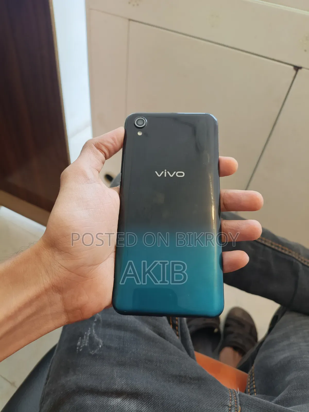 Vivo Y1s 32 GB Black
