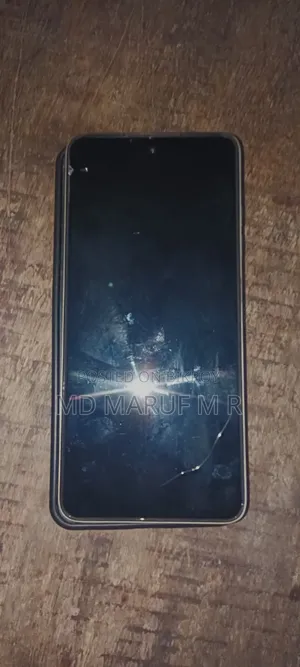 Tecno Spark Go 64 GB Gold